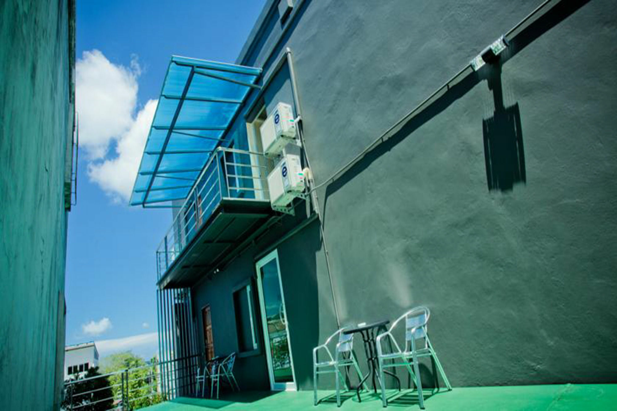 Chaphone Guesthouse Phuket Exterior photo